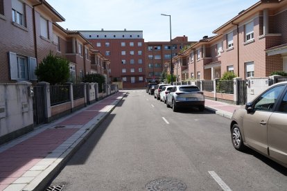 Calle de la Costa de la Luz en el barrio España.- J.M. LOSTAU