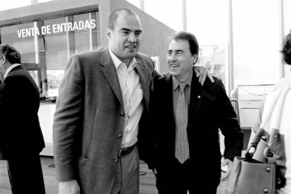 Junto a su amigo Aranzana