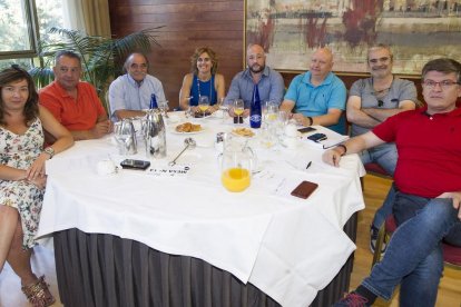 Sandra Vega, Manuel Sanz y Juanjo Rubio, UGT-FICA CYL; Berta López, UGT-FESP; Alberto Lorenzo y M. Ángel Zurdo, UGT-FICA CYL; L. Adolfo del Cerro, Moncor; Javier García, UGT-FESP Ávila.