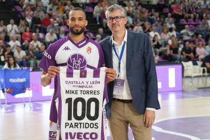 UEMC Real Valladolid Baloncesto - Hestia Menorca. / J. M. LOSTAU
