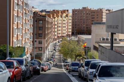 Barrio de Parquesol, calle Enrique Cubero. -  J.M. LOSTAU