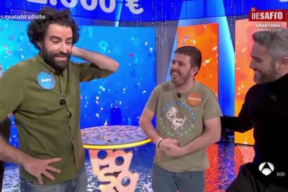 Rafa Castaño y Orestes Barbero tras ganar Rafa el bote..ANTENA 3