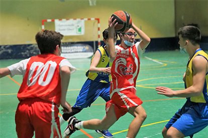 Duelo entre Corazonistas y La Salle masculino. / M. G. EGEA