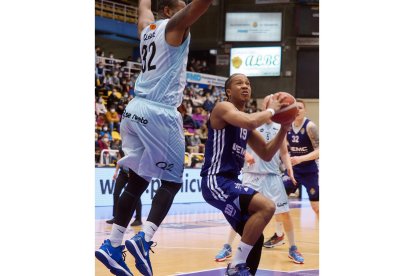 UEMC Real Valladolid Baloncesto - Lleida / PHOTOGENIC