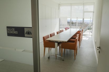Sala de reuniones del centro de mayores de Parquesol. -J.M. LOSTAU