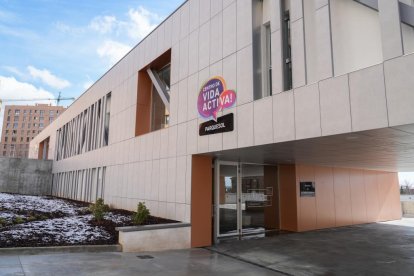 Centro de mayores de Parquesol. -J.M. LOSTAU