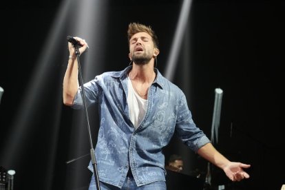 Concieto de Pablo Alborán en el Polideportivo Pisuerga de Valladolid.-J. M. LOSTAU