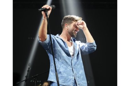 Concieto de Pablo Alborán en el Polideportivo Pisuerga de Valladolid.-J. M. LOSTAU