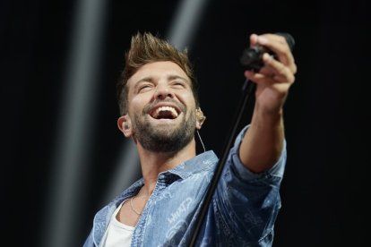 Concieto de Pablo Alborán en el Polideportivo Pisuerga de Valladolid.-J. M. LOSTAU