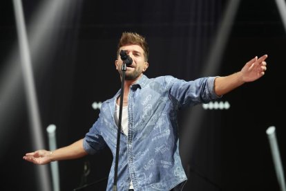 Concieto de Pablo Alborán en el Polideportivo Pisuerga de Valladolid.-J. M. LOSTAU