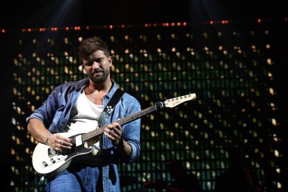 Concieto de Pablo Alborán en el Polideportivo Pisuerga de Valladolid.-J. M. LOSTAU