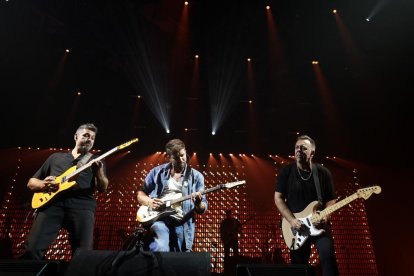 Concieto de Pablo Alborán en el Polideportivo Pisuerga de Valladolid.-J. M. LOSTAU