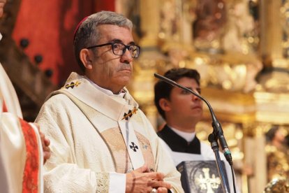 El arzobispo Luis Argüello durante la misa en La Catedral. PHOTOGENIC