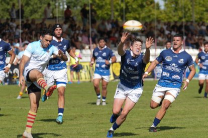 RUGBY VRAC QUESOS-SANTBOIANA. / LOSTAU