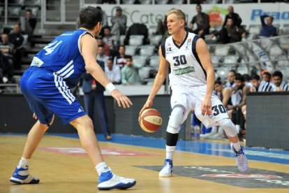 Maj Kovacevic, nuevo alero del UEMC Real Valladolid Baloncesto. / EL MUNDO