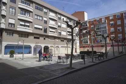 Plaza del Azor. J. M. LOSTAU