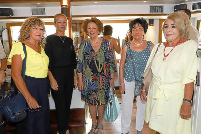 Marta Debabacho, Ana Martín, Marisol Guillen. Conchita Calvo (ANPBA), María del Carmen Lanza (Lago Verde).