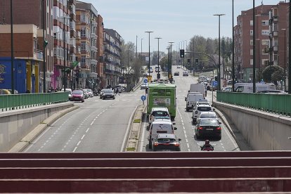 Calle San Isidro desde la salida del túnel de la Circular. J. M. LOSTAU