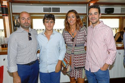 Julián Rodríguez (R.P. Comunicación), Gonzalo Rodríguez y Sara Gil (El Mundo).