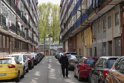 Calle Ánade. J. M. LOSTAU