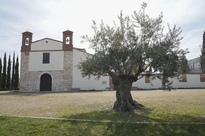 Ermita de San Isidro y Parque de la Ermita. J. M. LOSTAU