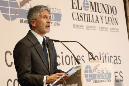 Fernando Grande-Marlaska durante el Club de Prensa. / J. M. LOSTAU