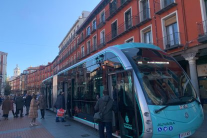 Nuevos autobuses eléctricos de Auvasa.-E. M.
