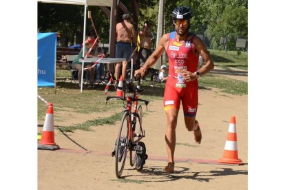 Fran López en el Mundial de Cuadriatlón. / EM