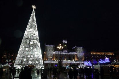 Imagen de archivo de las luces de Navidad de Valladolid. J.M. LOSTAU