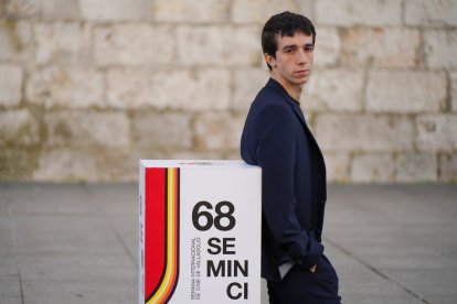 Manuel Egozkue, en la presentación de  'Sobre todo la noche'. / PHOTOGENIC