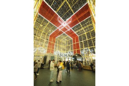 Encendido de las luces de Navidad en Valladolid.- PHOTOGENIC