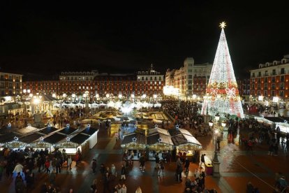 Encendido de las luces de Navidad en Valladolid.- PHOTOGENIC