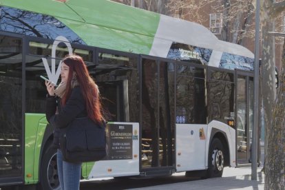 Fin de la obligación de llevar mascarillas en el transporte público de Valladolid.- PHOTOGENIC
