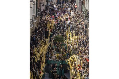 Procesión del Domingo de Ramos en Valladolid. PHOTOGENIC