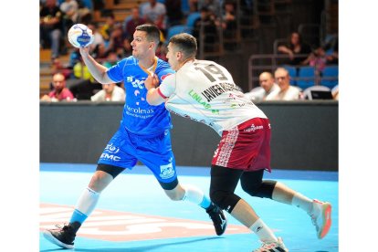 Balonmano Logroño - Recoletas Atlético Valladolid. / LOF