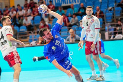 Balonmano Logroño - Recoletas Atlético Valladolid. / LOF