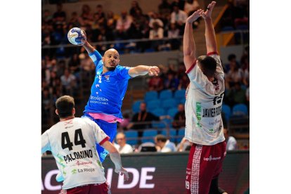 Balonmano Logroño - Recoletas Atlético Valladolid. / LOF