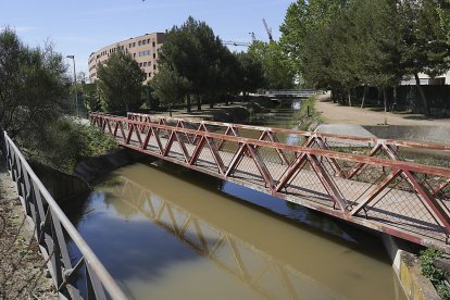 Canal del Duero donde se une con la acequia de Valladolid. J. M. LOSTAU