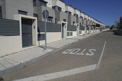 Calle del Moncayo. J. M. LOSTAU