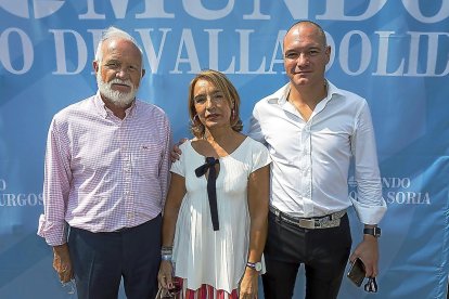 Ángel San José, Isabel Calvo e Iván San José (Tecnaire).