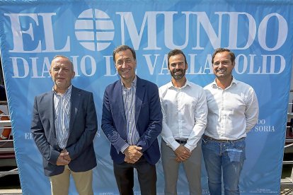 Pedro Santa Brígida, Alberto Gómez Barahona, Víctor Cazurro Barahona y Alberto Campo (Universidad Isabel I).