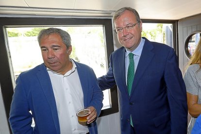 Joaquín S. Torné (director de Diario de León) y Antonio Silván.