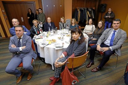 Zosimo Gallego, José Ángel Torres, Carmen Lorenzo, Teodolindo Chillón, Marian Martín, Daniela Blanco, Piedad Segoviano, Raquel Fernández, Santiago Campos y Ana Redondo.