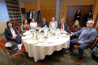 Sonia Gallego, María Sonsoles Pérez, Sara Gil, Verónica Mellado, Javier Rodríguez, Ciriaco Rodríguez, Felicidad Rubio y Miguel Ángel González.