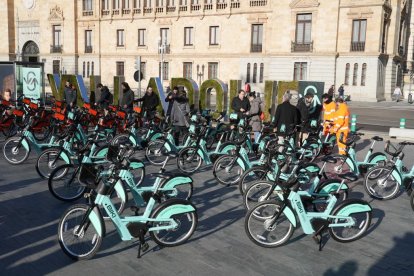 Inauguración de BIKI.- J.M.LOSTAU