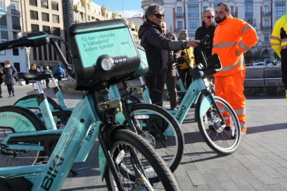 Inauguración de BIKI.- J.M.LOSTAU