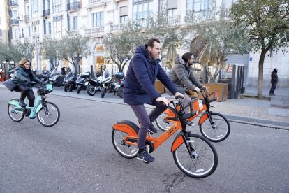 Presentación del nuevo servicio de alquiler público de bicicletas BIKI.- ICAL