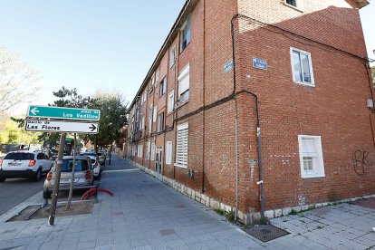 Cruce de las calles Cigüeña y Faisán. J. M. LOSTAU
