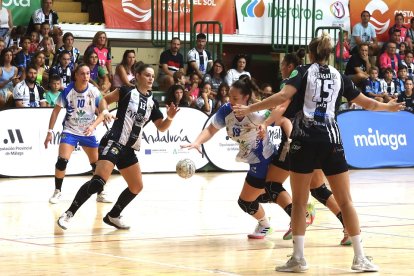 Partido Liga Guerreras Iberdrola entre Costa del Sol Málaga y Caja Rural Aula. / LOF