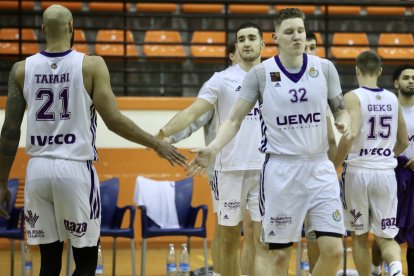 Partido disputado entre el Juaristi y el Real Valladolid Baloncesto. / LOF